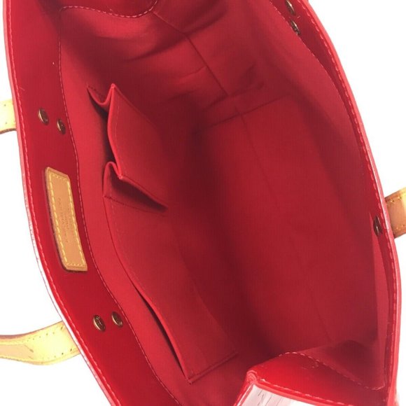 Auth LOUIS VUITTON Reade MM Rouge Monogram Vernis Handbag - Picture 12 of 14